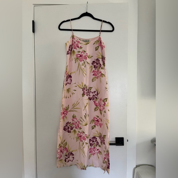 Tommy Bahama Dresses & Skirts - Vintage! Tommy Bahama Sleeveless Floral Pink Print Slip Silk Dress